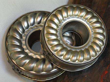 Pair of vintage cake moulds