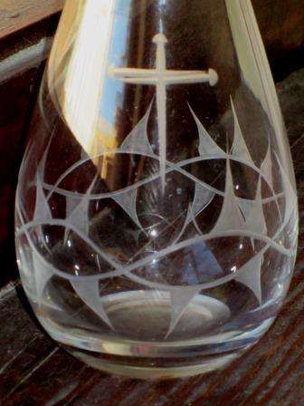 Vintage hand engraved 'Coventry Cathedral' crystal vase by David Hammond for Webb's