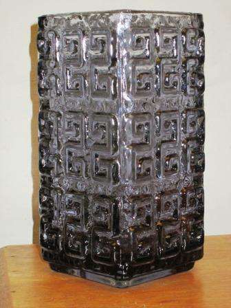Large ''Taalari'' vase designed by Tamara Aladin in 1966 for Riihimaen Lasi Oy of Finland