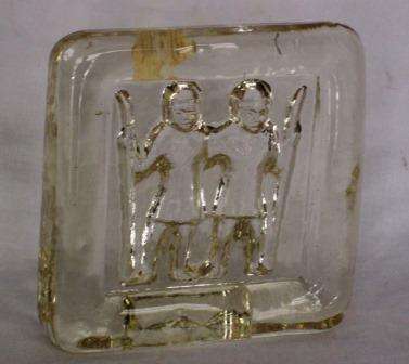 Mid Century Scandinavian Art Glass suncatcher / paperweight by Erik Hoglund for Boda of Sweden