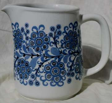 Large, Retro, ARABIA, water jug, made in Finland ( 16 x 19 x 10 cm )