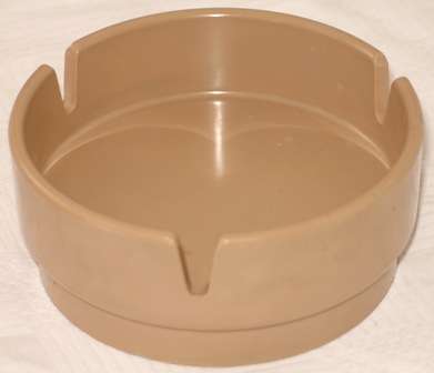 Retro 1970s Kartell ashtray, made in Italy ( 5 x 12 cm )