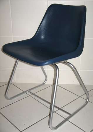 Retro, 1960s, "Polyprop" chair, by renowned British designer Robin Day for Hille