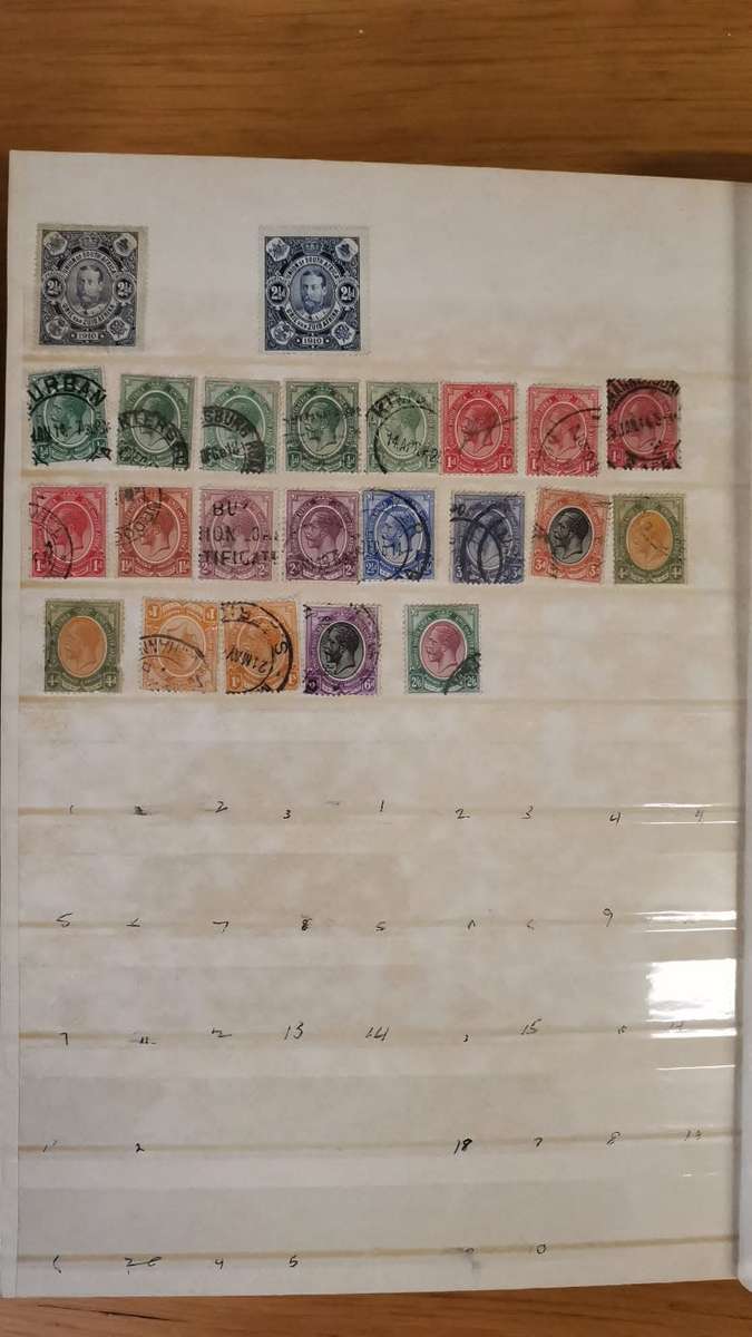 16pg Lighthouse Album - 2nd hand - Some mixed stamps included