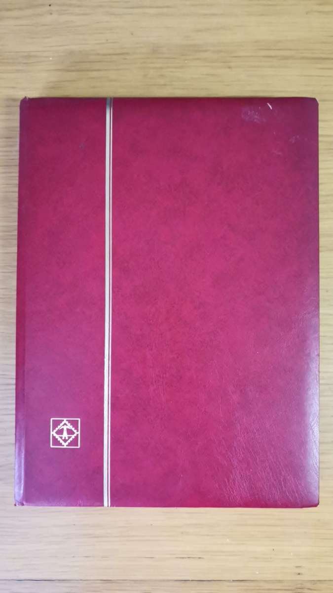 16pg Lighthouse Album - 2nd hand - Some mixed stamps included