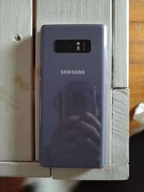 Samsung Galaxy Note 8 - Screens Glass is cracked.
