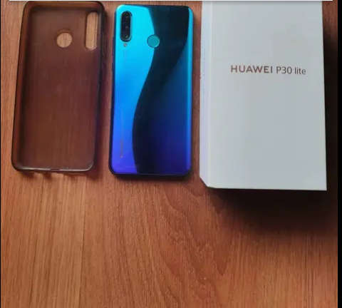 LIKE NEW HUAWEI P30 LIGHT 128 G|| IMMACULATE CONDITION ||OPEN TO ALL NETWORK || BARGAIN