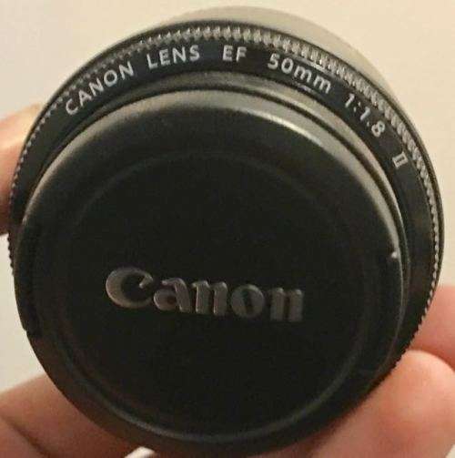 Box containing 4x cameras and assorted accessories (see description for details)