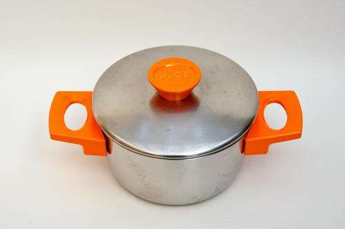 Retro Aloe Stainless Steel Cooking Pot, (2 Pint/1,1 Litre) circa 1970-80