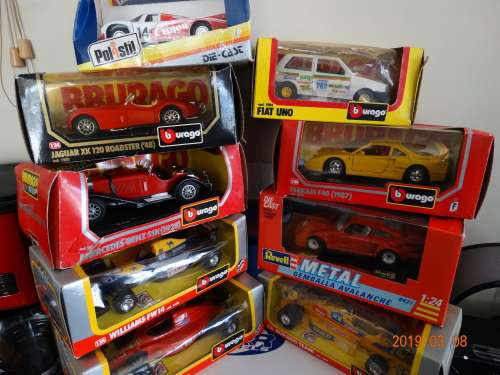 9 X1:24-Model Cars - Ferrari F40, Gemballa , Jag XK120, 3 x F1 etc etc  etc  - Awesome Set-WOW