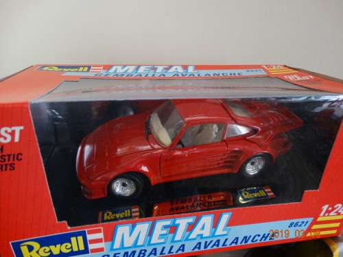 9 X1:24-Model Cars - Ferrari F40, Gemballa , Jag XK120, 3 x F1 etc etc  etc  - Awesome Set-WOW