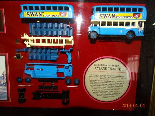 MatchBox - Framed Model -  Models of Yesteryear Leyland Titan TD1 Bus - Swan Fount Pens - LIMITED ED
