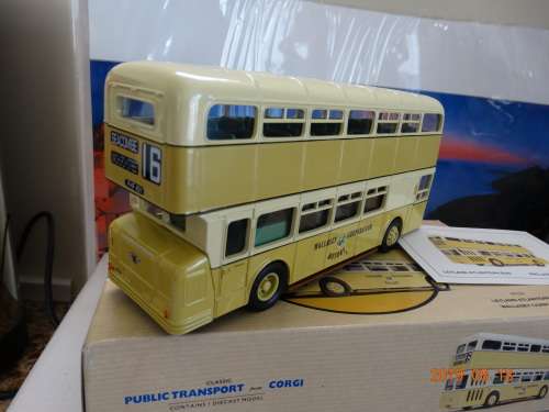 Corgi -2 X  Double Deck Buses - 2 Box sets - 2 x Limited Ed + Cert - Hard to Find Items - Bargain