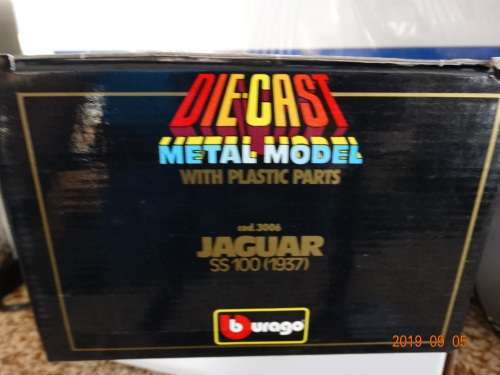 Jaguar SS 100 - 1937 , 1:18 - Bburago   - Mint Condition - Boxed - Bargain