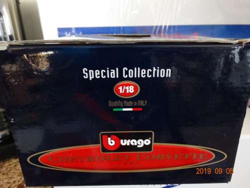 Corvette - 1957 - Black & White , 1:18 - Bburago   - Mint Condition - Boxed - Bargain