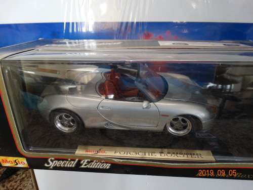 Porshe Boxster - Silver  , 1:18 - Maisto   - Mint Condition - Boxed - Bargain