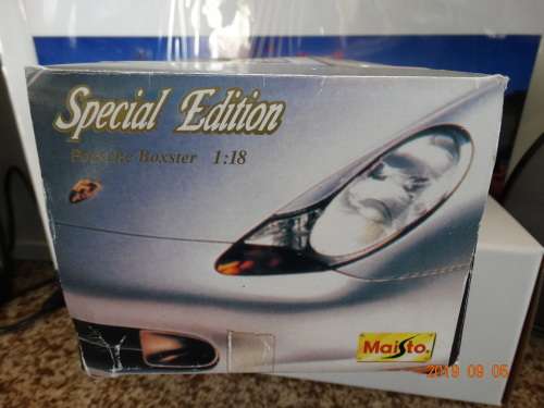 Porshe Boxster - Silver  , 1:18 - Maisto   - Mint Condition - Boxed - Bargain