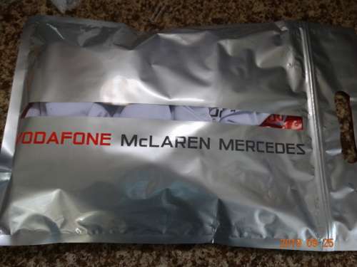 Mclaren Mercedes Vodafone  - T-Shirt for Men - XL- Print - Official Gear - WOW