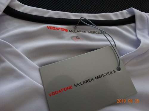 Mclaren Mercedes Vodafone  - T-Shirt for Men - XL- Print - Official Gear - WOW