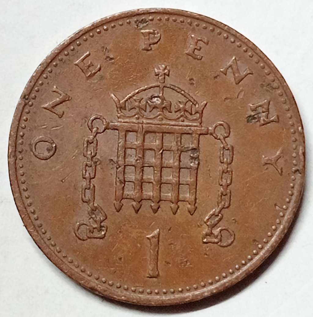 1983 GREAT BRITAIN  1 PENNY / NEW PENCE (with errors extra metal)
