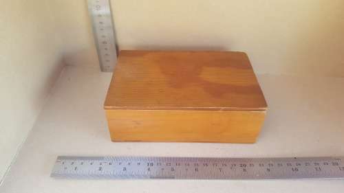 Solid ! * Hand Made * Wooden * Jewelry / Trinket Box