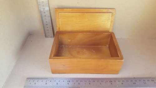 Solid ! * Hand Made * Wooden * Jewelry / Trinket Box