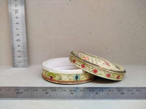 VINTAGE WAR-TIME J.GROSSMITH PHUL NANA FACE POWDER BOX