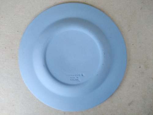 Vintage! Charles And Diana Royal Wedding - 1981 - Pair Of Wedgwood Blue Jasperware Plates (w/stands)