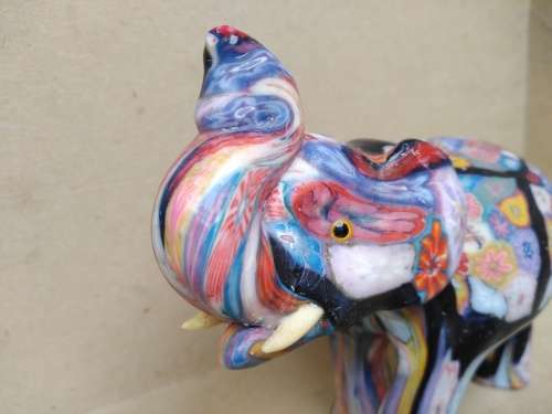 Swazi - Fair Trade - Hand Made - Elephant Candle