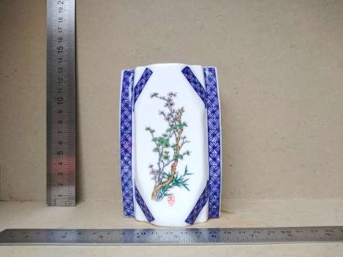 Vintage! Oriental Porcelain Mini Vase 12cm x 8cm