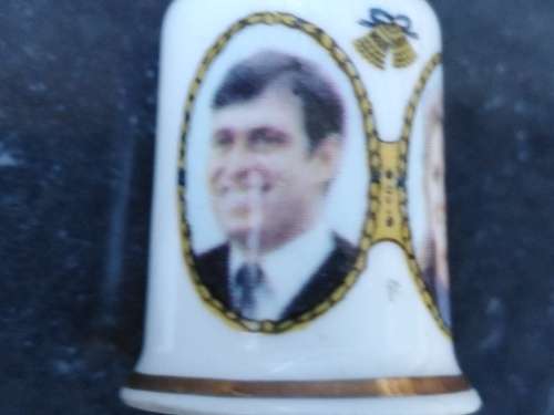 Vintage! England - Royal Wedding Prince Andrew Sarah Ferguson 1986 - Porcelain Thimble