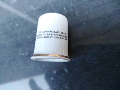 Vintage! England - Royal Wedding Prince Andrew Sarah Ferguson 1986 - Porcelain Thimble