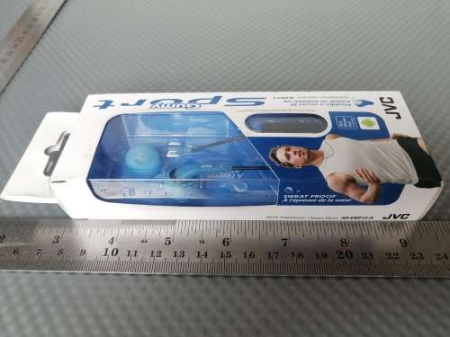 CRAZY R1 - Gymming & Jamming! JVC Gumy Sport Earphones! Secure Fit & Sweat Proof!