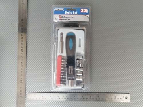 CRAZY R1 - Go Nuts! Pro Tools 22 Piece  (Socket and bits set)