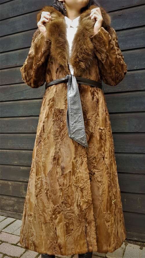 Vintage! 1980`s Mink Coat Deep Rich Chocolate Brown - REDUCED!