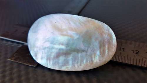 Stunning ! * Natural Mother Of Pearl *  Cabochon - Oval Shape - Flat Back
