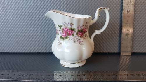 Vintage! England - Royal Albert - Bone China - Lavender Rose - MIlk Jug