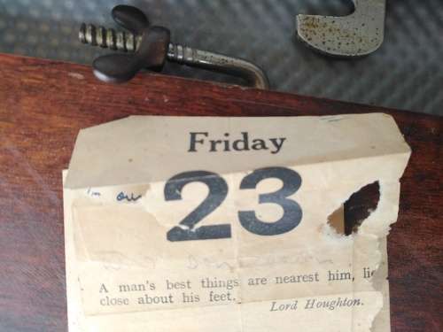 Antique! 1928 - Wooden - Tie / Flower Press