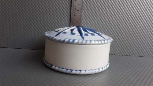 Vintage! Ceramic Blue & White Lidded Trinket Dish - Phillipines