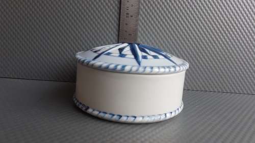 Vintage! Ceramic Blue & White Lidded Trinket Dish - Phillipines