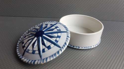 Vintage! Ceramic Blue & White Lidded Trinket Dish - Phillipines