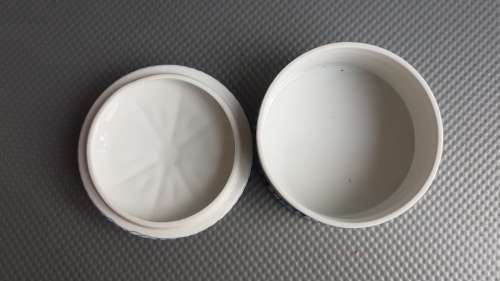 Vintage! Ceramic Blue & White Lidded Trinket Dish - Phillipines