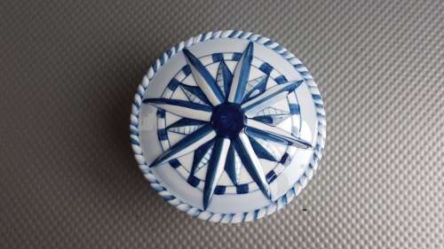 Vintage! Ceramic Blue & White Lidded Trinket Dish - Phillipines