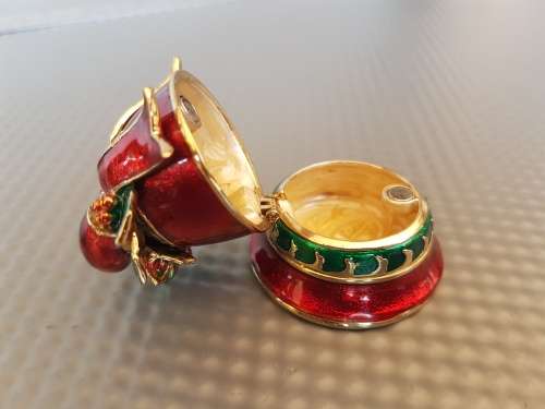 Vintage! Christmas Bell Trinket Box Enamel Metal.