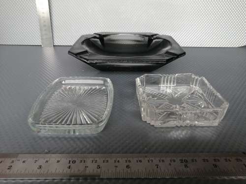 CRAZY R1 - Vintage - Set of 3 Glass Ashtrays