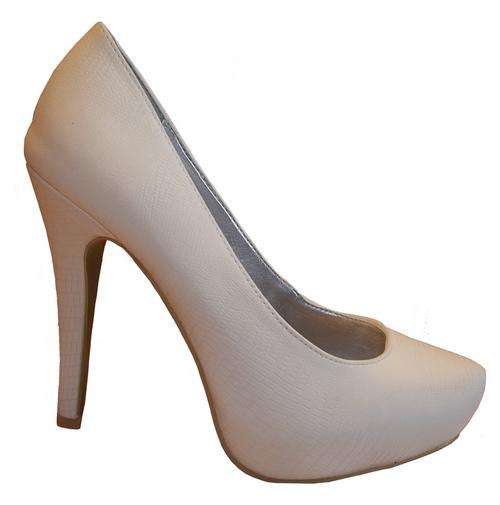 Plum Delicious Snake Skin Embossed Pumps