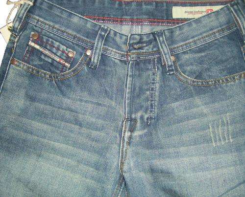 Diesel Reg Fit Boot-leg Men's Jeans (Size 34)