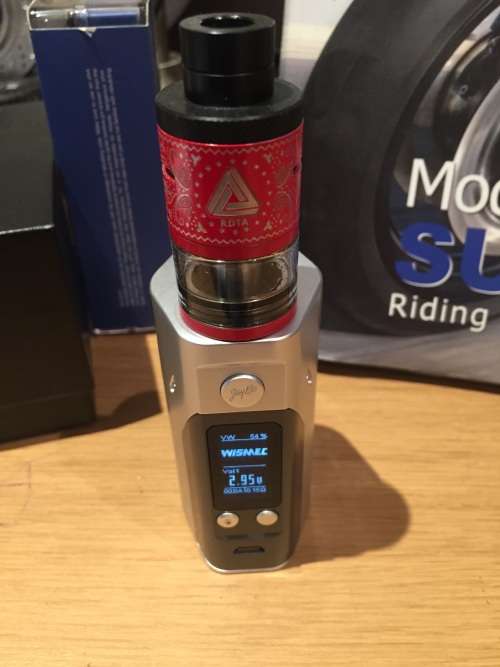 VAPE Reuleaux RX200s mod + Limitless RDTA plus tank + 3 batteries