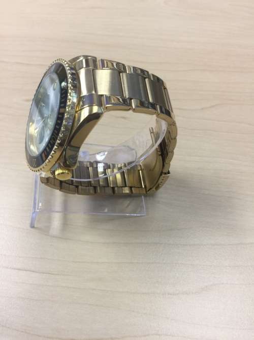 Farah Rolex Design Diver Look Watch Gold