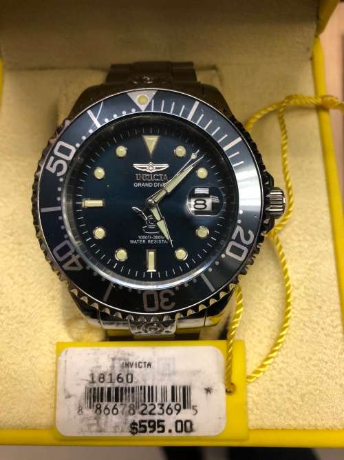 INVICTA GRAND DIVER PRE OWNED GREAT CONDITION BARGAIN